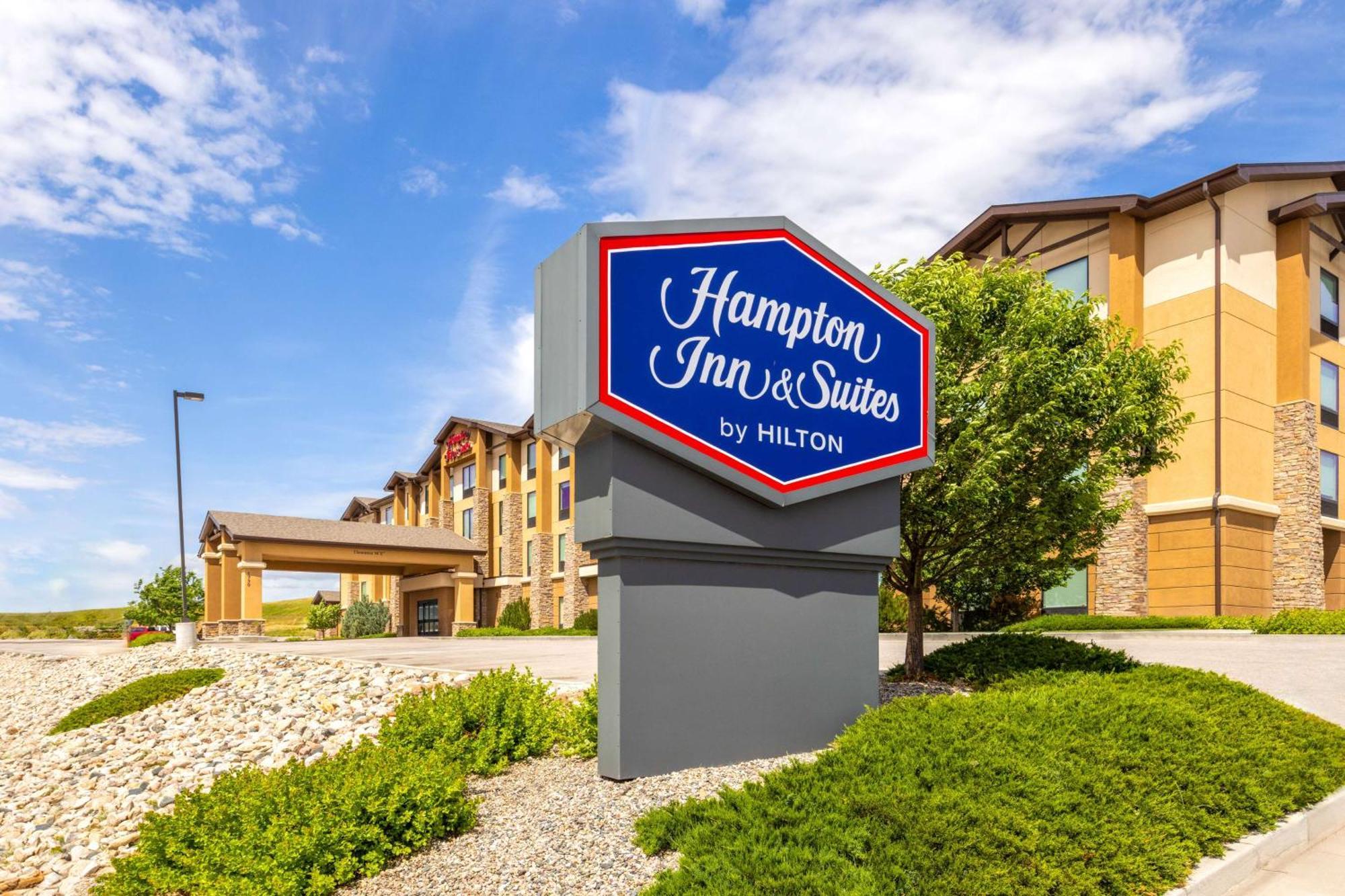 Hampton Inn & Suites Douglas Exterior photo